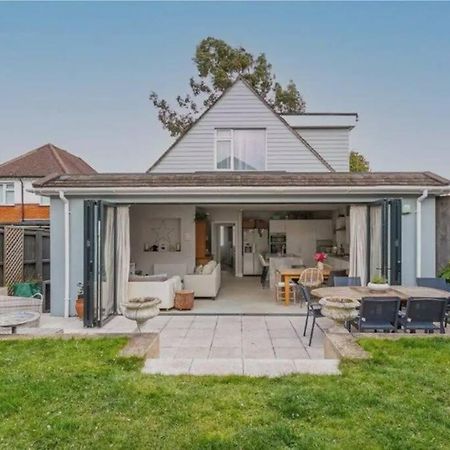 Beautiful 4 Double Bedroom House In Poole With Hot Tub, Near Sandbanks 外观 照片
