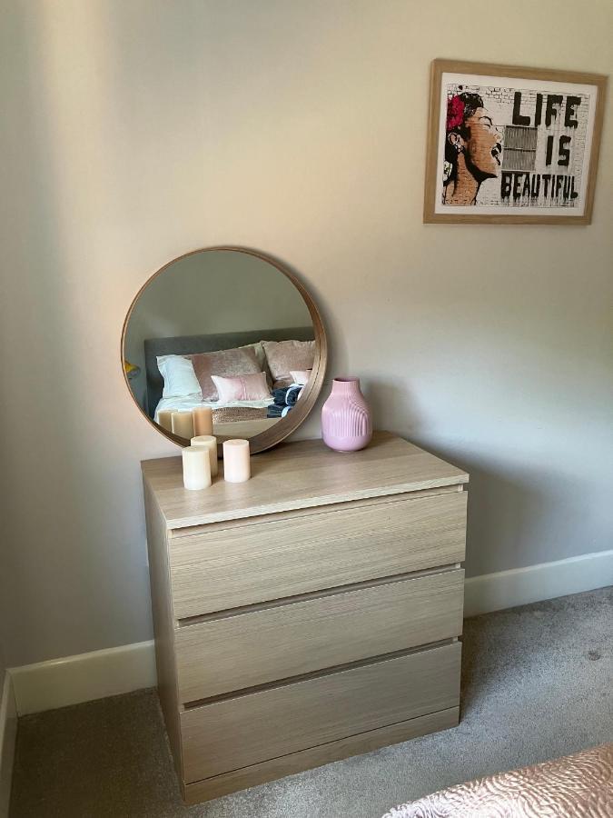 Beautiful 4 Double Bedroom House In Poole With Hot Tub, Near Sandbanks 外观 照片